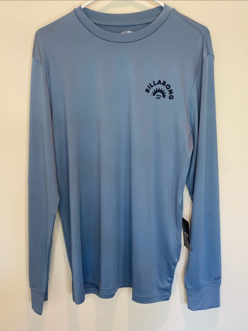 Billabong Men's Long Sleeve Sun Shirt in Light Blue with Logo - XL